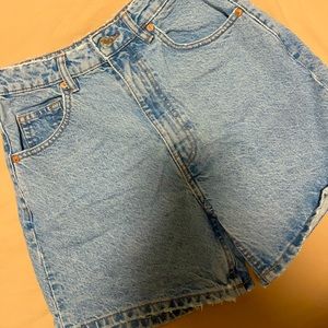 Zara Jean shorts size 4